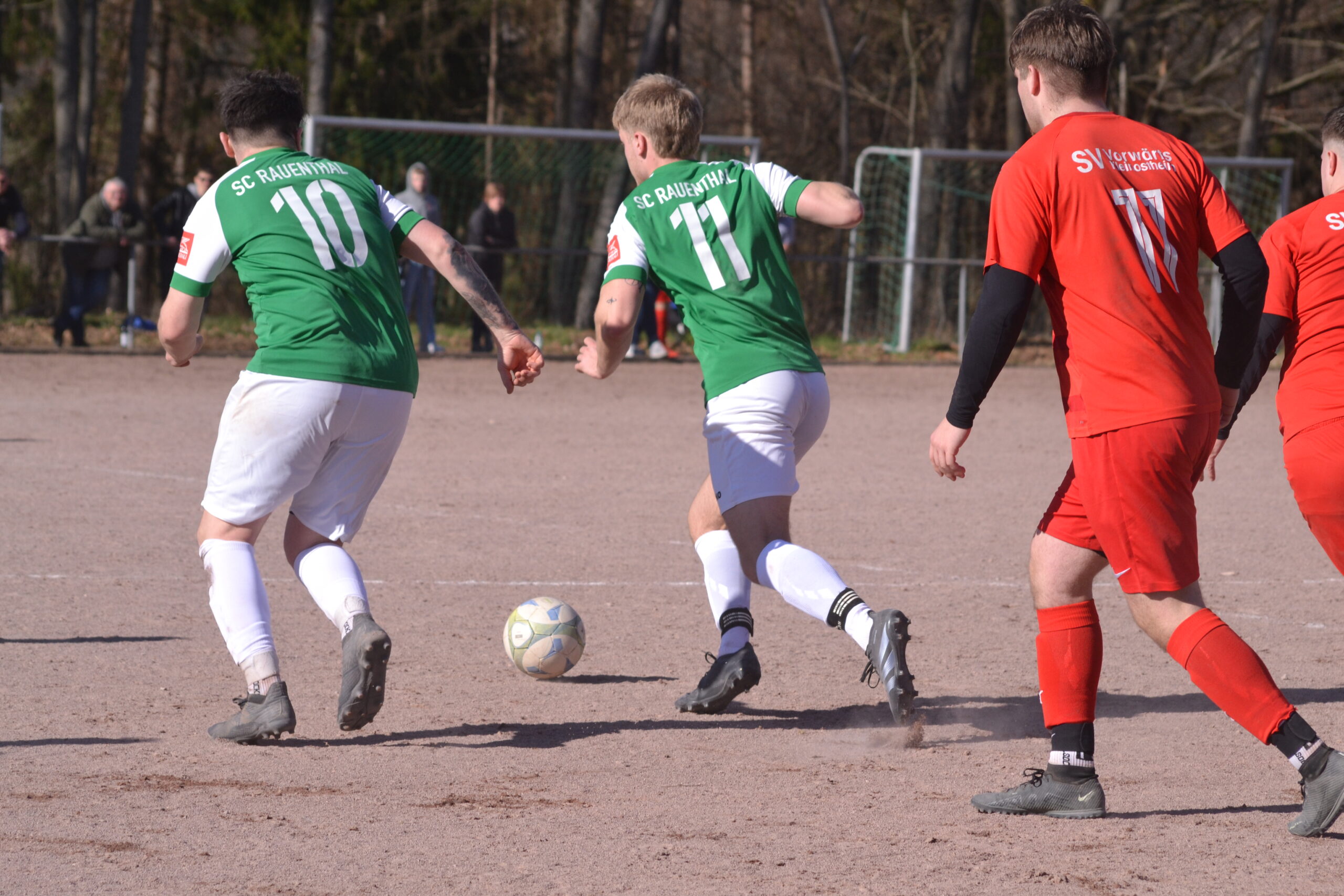 Heimspiel Zweite Hartplatz